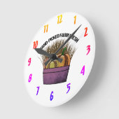 mandje met drie pompoenen   ronde klok (Hoek)