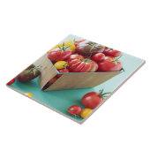 mandje van tomaten van Heirloom Tegeltje (Zijkant)