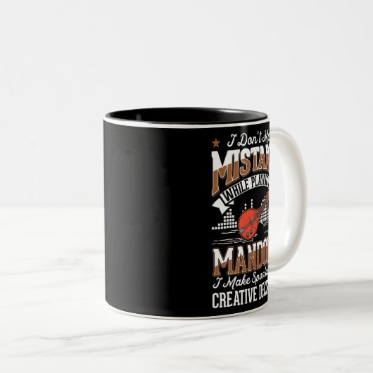 Mandoline creatieve beslissingen mandolinist 4 tweekleurige koffiemok (Voorkant rechts)