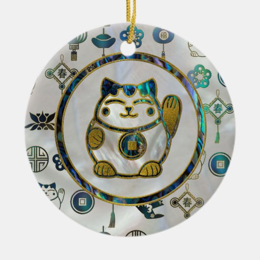 Maneki Neko Lucky cat op parels en op zeeoren Keramisch Ornament (Voorkant)
