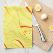 Mango crème, met gebogen rode of koraalslag theedoek (Quarter Fold)