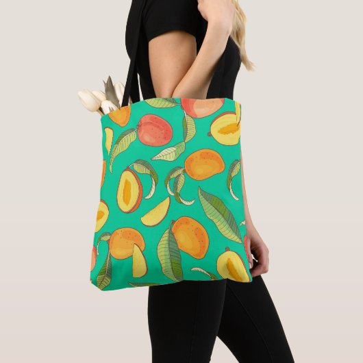 Mango Medley: Tropisch fruitpatroon Tote Bag (Dichtbij)