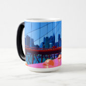 Manhattan 3000 magische mok (Voorkant links)