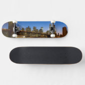 Manhattan and Brooklyn Bridge bij schemering Persoonlijk Skateboard (Horizontaal)