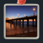 Manhattan Beach Pier bij zonsondergang, Californië Metalen Ornament<br><div class="desc">AssetID: 131374308 / {Jumper} / Manhattan Beach Pier at sunset,  California</div>