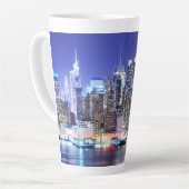 Manhattan bij nacht latte mok (Linkerhoek)