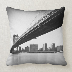 Manhattan Bridge and skyline, New York, VS. Kussen