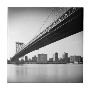 Manhattan Bridge and skyline, New York, VS. Tegeltje