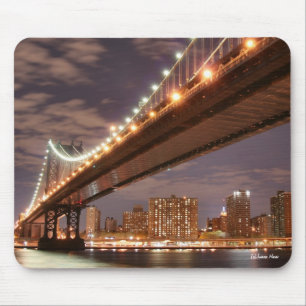 Manhattan Bridge en Manhattan Skyline 's nachts Muismat