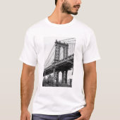 Manhattan Bridge in zwart-wit T-shirt (Voorkant)
