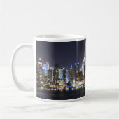 Manhattan New York skyline nacht Koffiemok (Links)