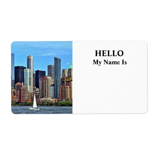 Manhattan NY - Zeilboot door Manhattan Skyline Etiket (Voorkant)