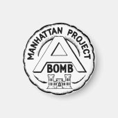 Manhattan Project Badge Magneet (Voorkant)