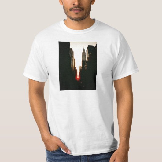 Manhattanhenge Sunset en het Chrysler-gebouw T-shirt (Voorkant)