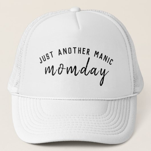 Manic Momday | Busy Mam Modern Moederdag Pun Trucker Pet (Voorkant)