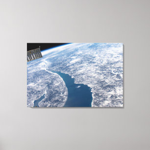 Manicouagan krater en de St. Lawrence rivier Canvas Afdruk