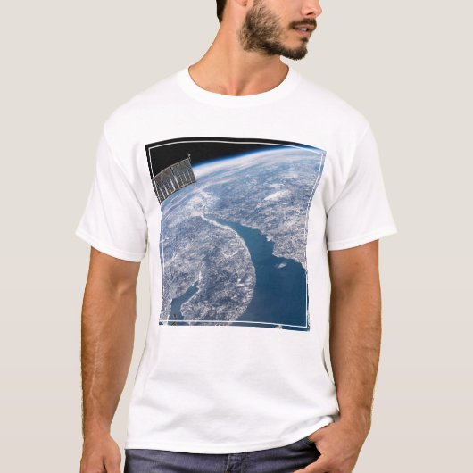 Manicouagan krater en de St. Lawrence rivier T-shirt (Voorkant)