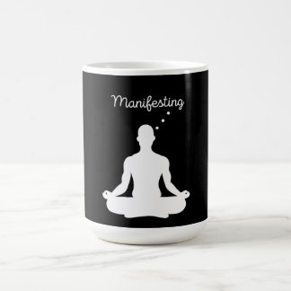 Manifesteren van visuele meditatie voor positieve koffiemok