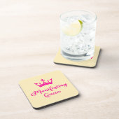 Manifesterende koningin roze letters bier onderzetter (Rechterzijde)