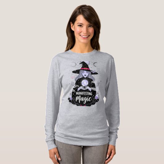 Manifesting Magic Witch Halloween T-Shirt (Voorkant volledig)