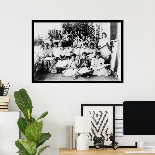 Manila Embroidery Class 1901 Poster (Thuiskantoor)