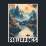 Manilla, Filipijnen - Vintage Travel Briefkaart<br><div class="desc">Verover de essentie van Manilla, Filipijnen met dit charmante briefkaart! Dit briefkaart van hoge kwaliteit is ideaal voor reizigers, verzamelaars van briefkaarten of iedereen die van mooie kunst houdt. Het is een geweldige manier om uw bezoek aan Manilla te herdenken of om gewoon een vleugje charme aan uw interieur toe...</div>