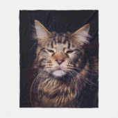 maninegeld op een zwarte achtergrond - jongdier ,  fleece deken (Voorkant)