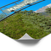 Manitou Springs Sign Framing Pikes Peak, Colorado Poster (Hoek)