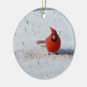 Mannelijke kardinaal in sneeuwkeramisch sierlijk keramisch ornament (Links)