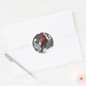 Mannelijke scharlaken tangare ronde sticker (Envelop)