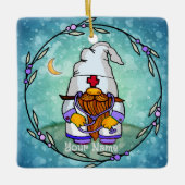 Mannelijke verpleegsterskabouter keramisch ornament (Voorkant)