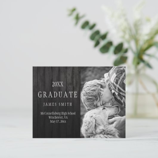 Mannelijke Zwarte Schuur Hout Foto Afstuderen Kaart (Staand voorkant)