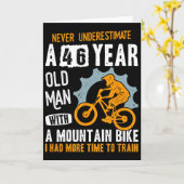 Mannen 46e verjaardag Mtb-fietsgrappige fietser be Kaart (Gele Bloem)