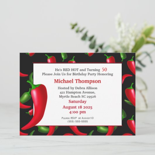 Mannen 50e Red Hot Pepper Birthday-uitnodigingen Kaart (Staand voorkant)