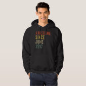 Mannen 5 jaar oud Geweldige sinds juni 2017 5e geb Hoodie (Voorkant volledig)