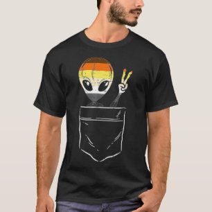 Mannen alliantie in Pocket Waving LGBTQ Gay Beer F T-shirt