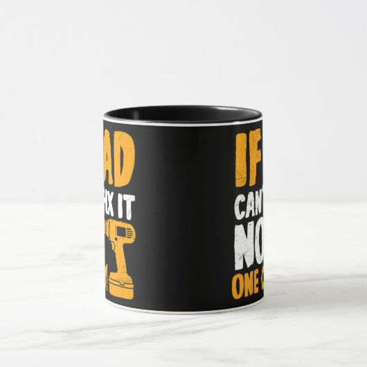 Mannen Als vader het niet kan repareren, kan niema Mok (Midden)