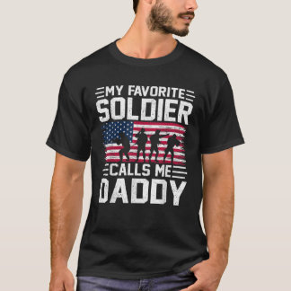 Mannen Amerikaanse vlag Mijn soldaat noemt me vade T-shirt