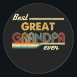 Mannen beste opa ooit Mannen  Retro Ronde Sticker<br><div class="desc">Mannen beste opa ooit Mannen  retrodecoratie opa Gift. Perfect gift voor je vader,  moeder,  papa,  mannen,  vrouwen,  vriend en familieleden op de dag van de Thanksgiving,  kerstdag,  Moederdag,  vaderdag,  4 juli,  1776 Onafhankelijke dag,  Veteranendag,  Halloween Dag,  Patrick's Day</div>