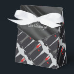 Mannen Black Suit en Red Stropdas Favor Box Bedankdoosjes<br><div class="desc">*Pas uw gunstdoos aan door een achtergrondkleur te selecteren,  of het resizing van betegeld afbeelding aan creëer uw eigen ontwerp.</div>
