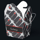 Mannen Black Suit en Red Stropdas Haal de voordeli Bedankdoosjes<br><div class="desc">*Pas uw gunstdoos aan door een achtergrondkleur te selecteren,  of het resizing van betegeld afbeelding aan creëer uw eigen ontwerp.</div>