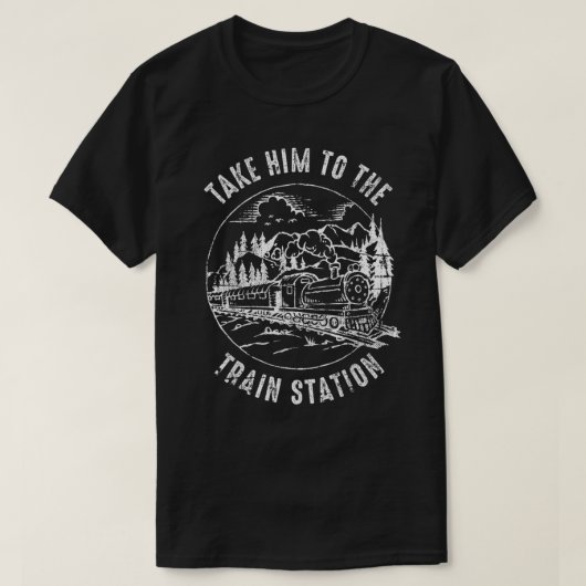 Mannen brengen hem naar de treinstation t-shirt (Design voorkant)