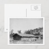 Mannen buiten Log Cabin in South Dakota Briefkaart (Voorkant / Achterkant)