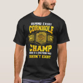 Mannen Cornhole Champion die bonenzakken gooit T-shirt (Voorkant)
