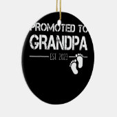 Mannen die binnenkort naar opa 2023 worden gepromo keramisch ornament (Rechts)