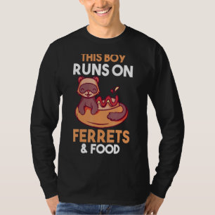 Mannen die deze jongen op voedsel en fretten rijdt t-shirt