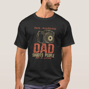 Mannen die geweldige pap voor een levende fotograa t-shirt
