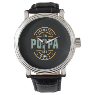 Mannen die naar Poppa Est zijn gepromoot. 2021 - P Horloge