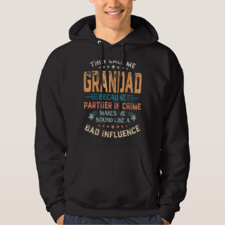 Mannen die ze me grootvader noemen omdat partner i hoodie