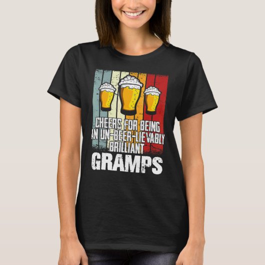 Mannen Drinken voor het verkrijgen van bier dat aa T-shirt (Voorkant)